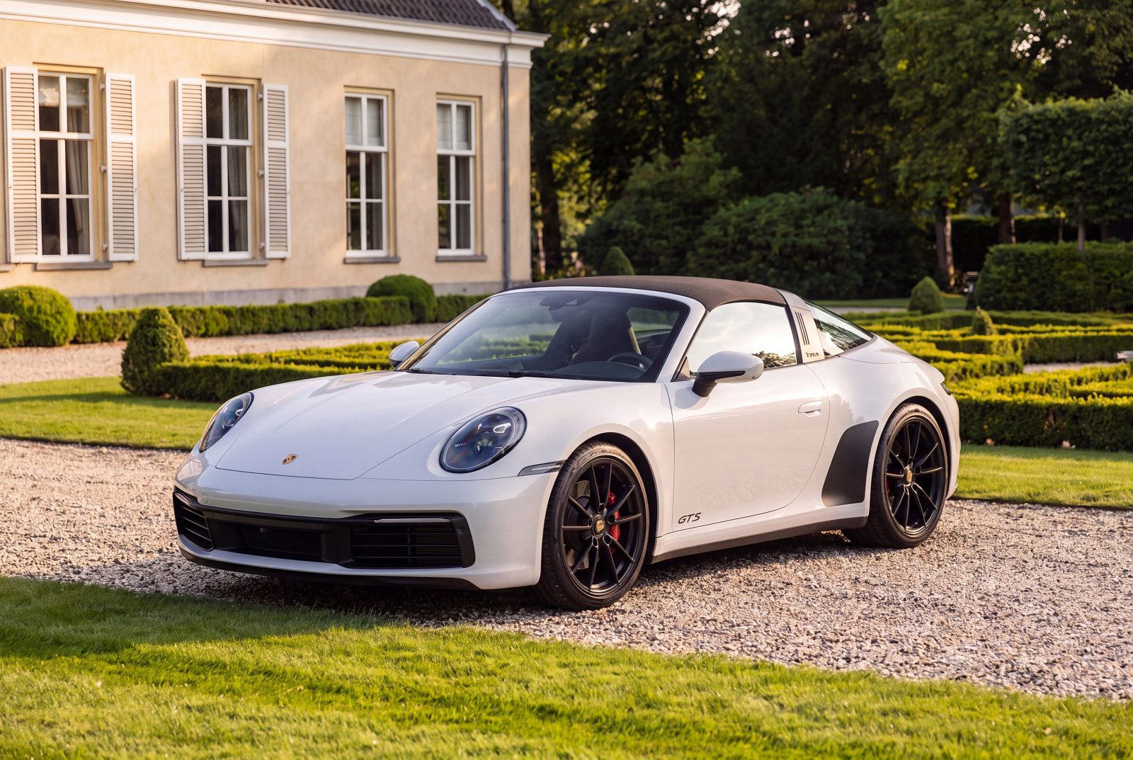 Porsche 911 (2024) — foto 125