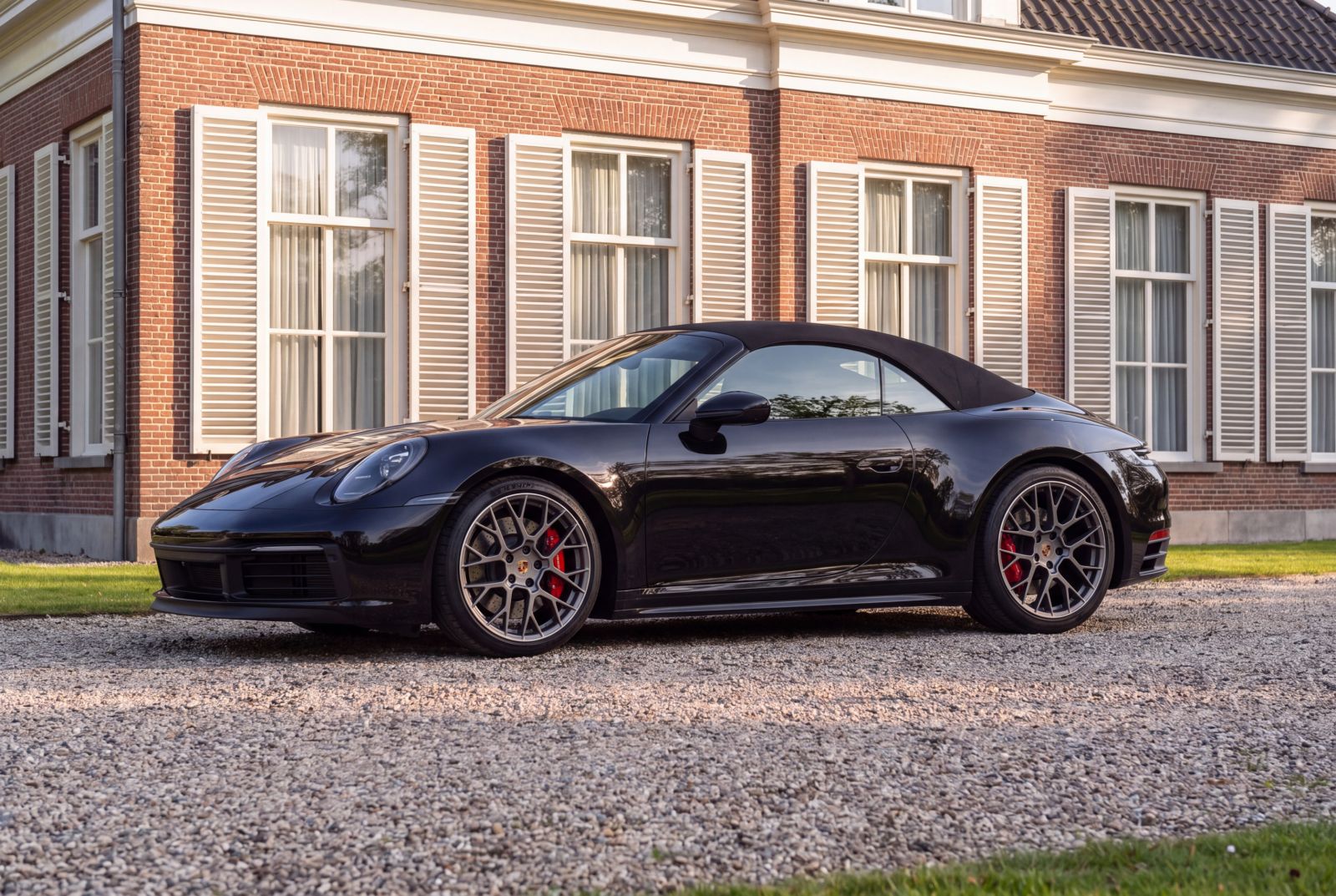 Porsche 911 (2024) — foto 105