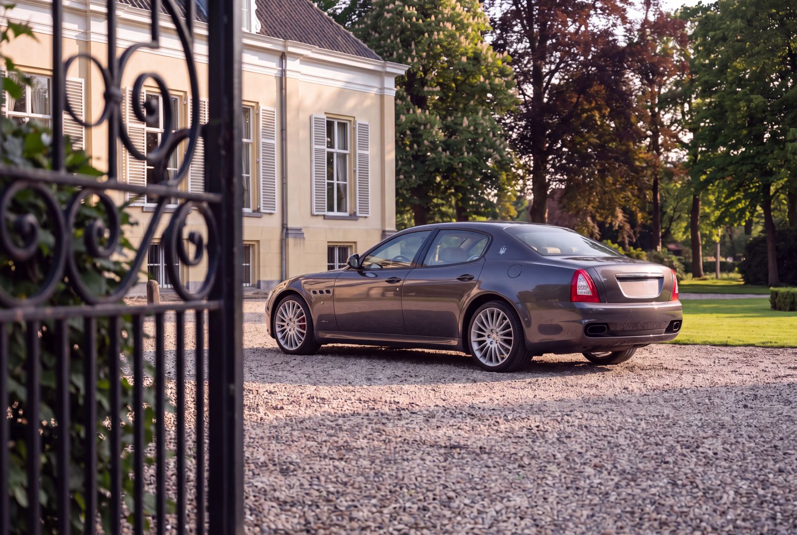 Maserati Quattroporte Sport GTS (2010) — foto 102