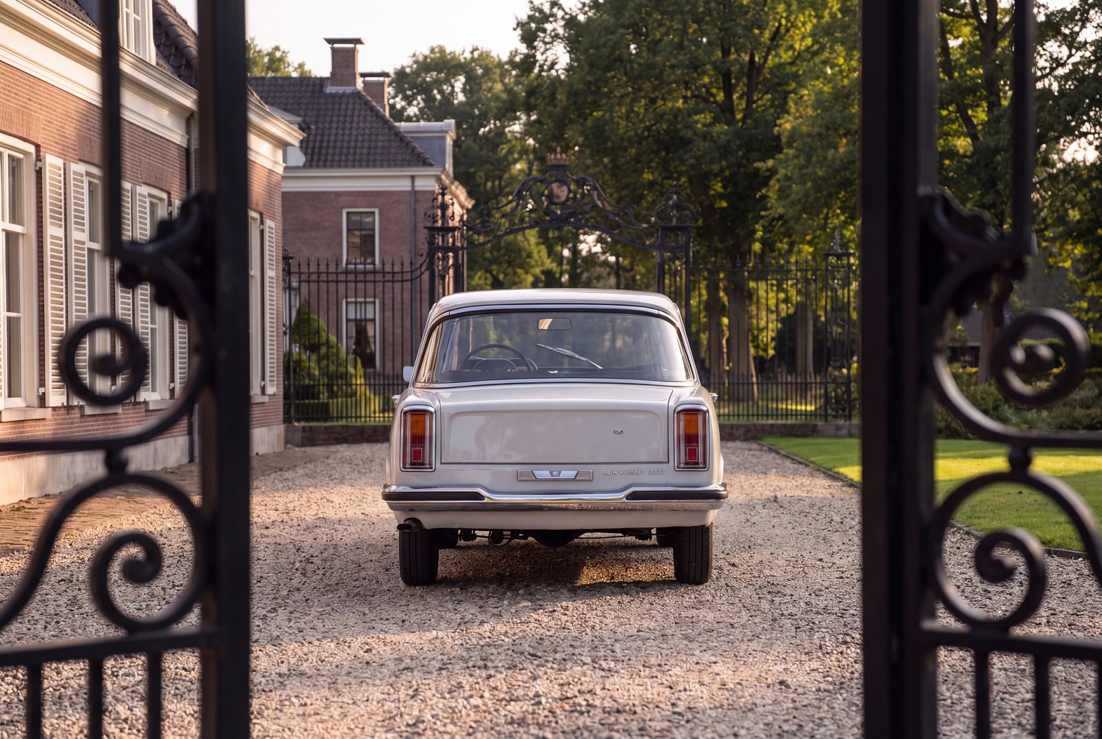 Alfa Romeo 2600 (1966) — foto 46