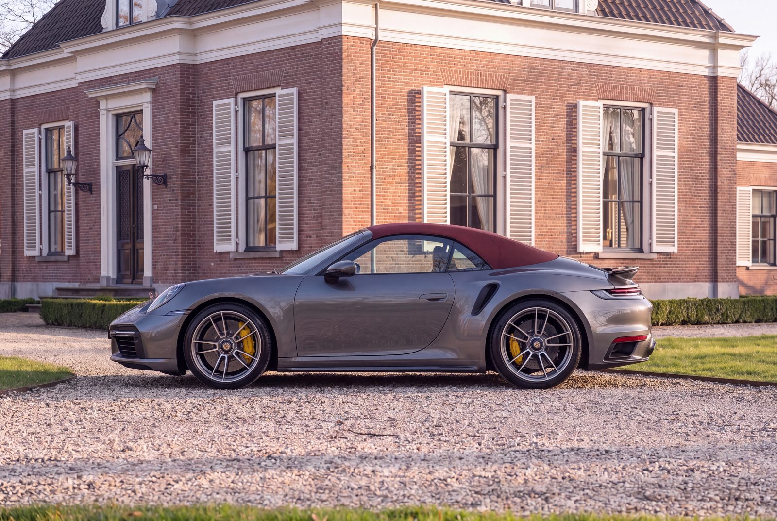 Porsche 911 (2021) — foto 110