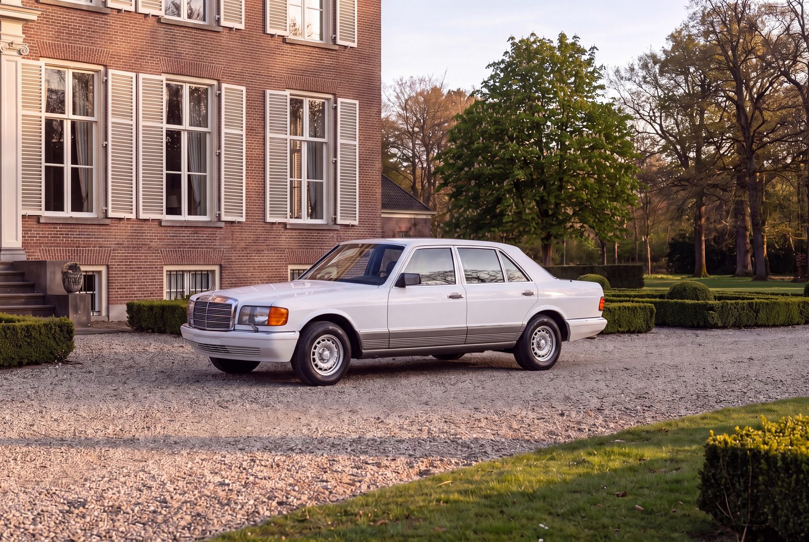 Mercedes-Benz S-Klasse (1984) — foto 94