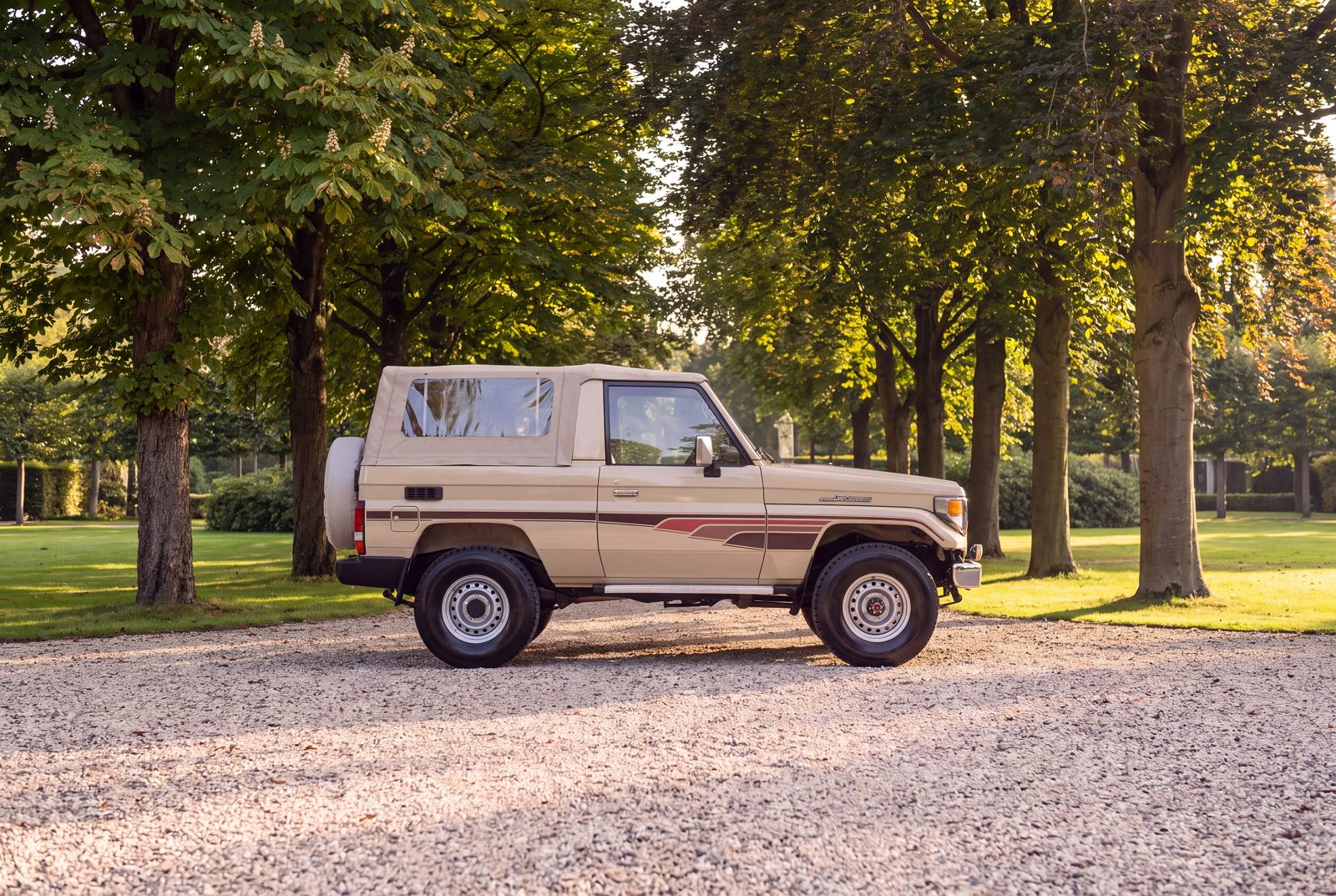 Toyota Land Cruiser (1994) — Foto 77