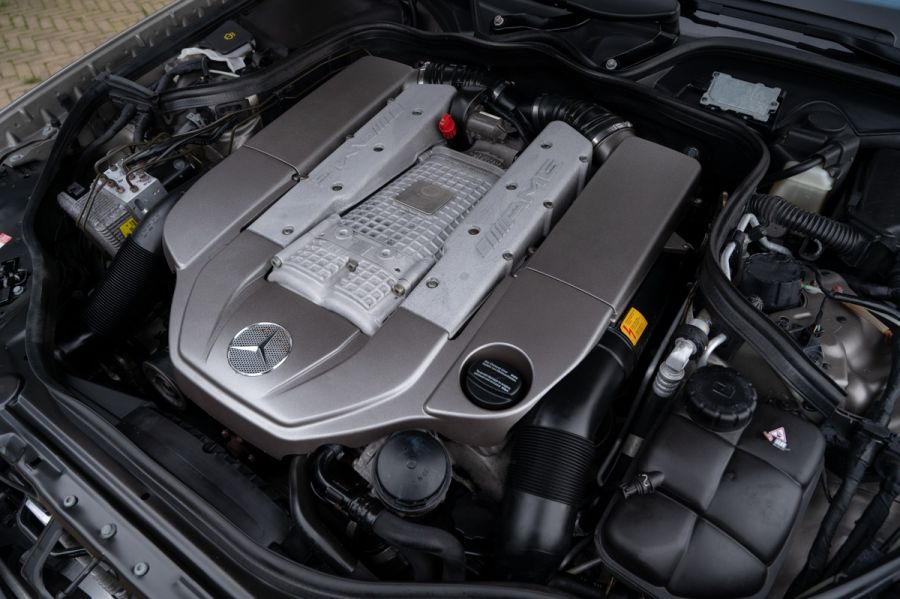 Mercedes-Benz E-Klasse E55 AMG (2003) — صورة 7