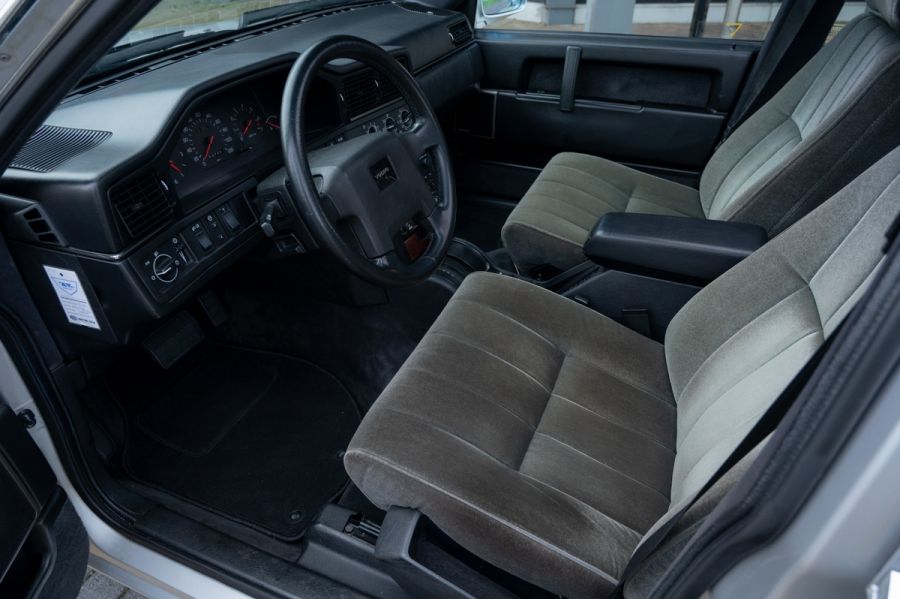 Volvo 760 GLE 2.8 (1988) — صورة 5