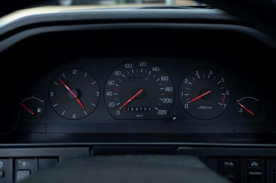 Volvo 760 GLE 2.8 (1988) — صورة 6