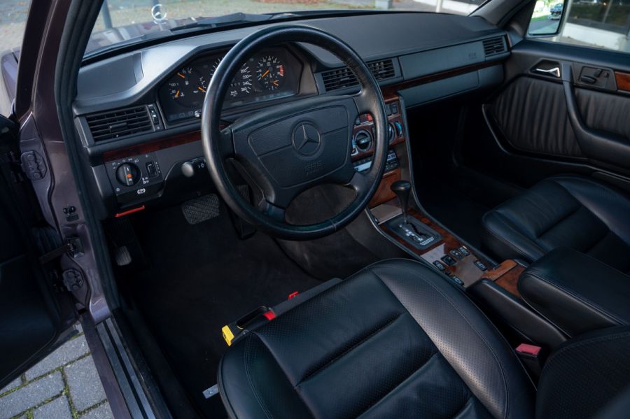Mercedes-Benz E-Klasse 500E W124 (1991) — foto 4