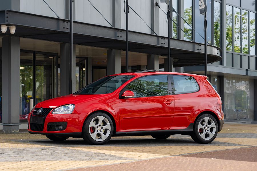 Volkswagen Golf GTI V 2.0 (2006)