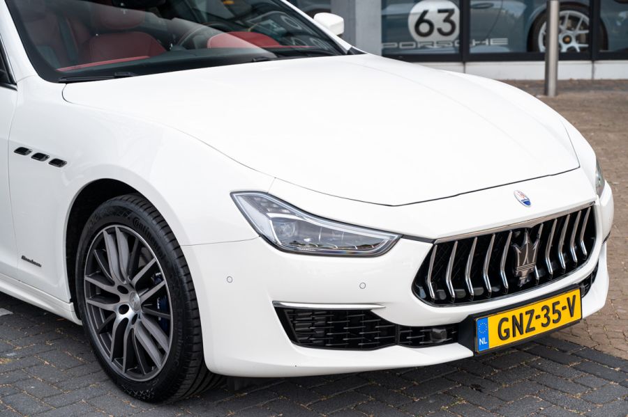 Maserati Ghibli 3.0 V6 GranLusso (2019) — foto 6