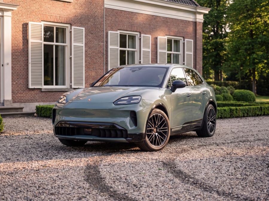 Porsche Cayenne Electric 442 حصان (2026)
